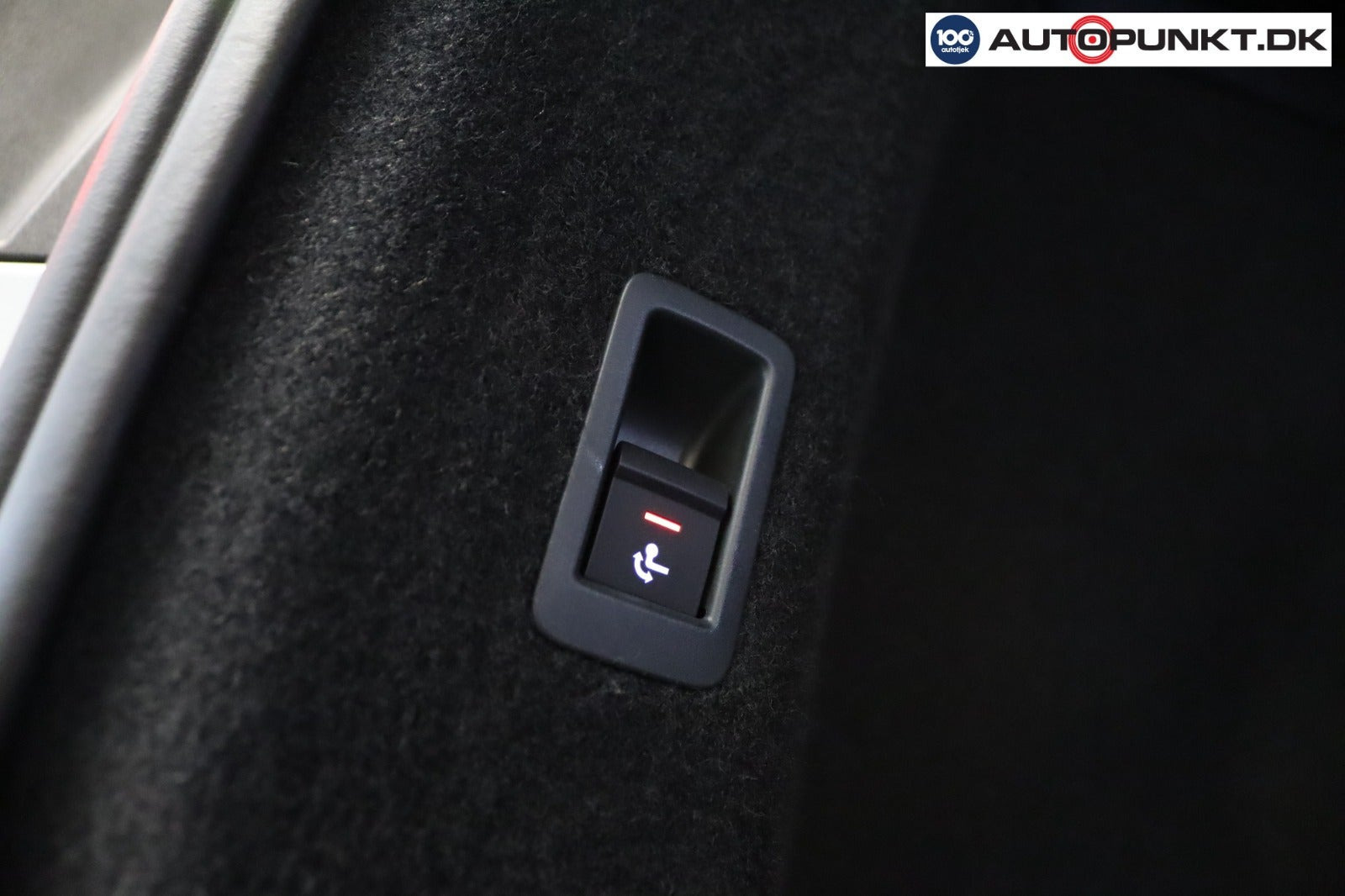 Hvid Audi Q4 e-tron fra 2025