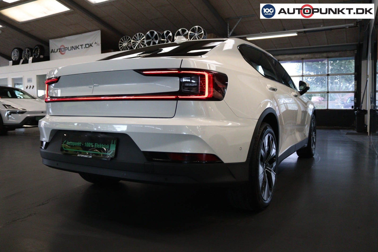 Hvid Polestar 2 fra 2024