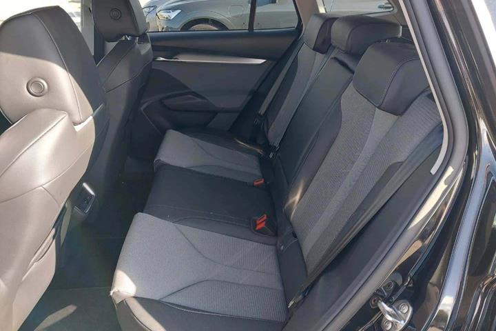 Sort Skoda Enyaq fra 2023