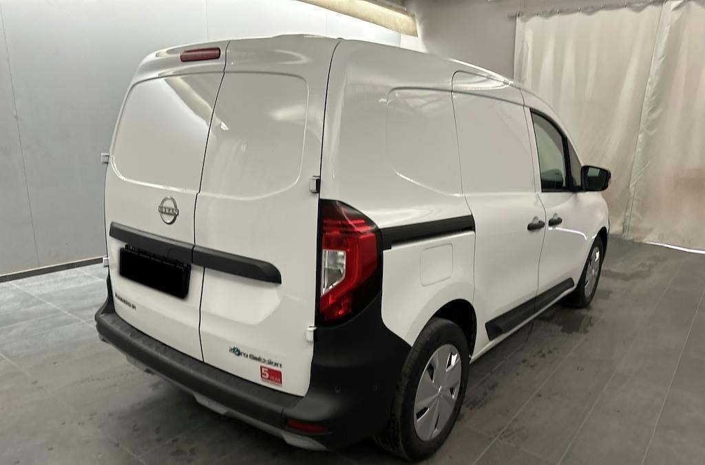 Hvid Nissan Townstar fra 2023