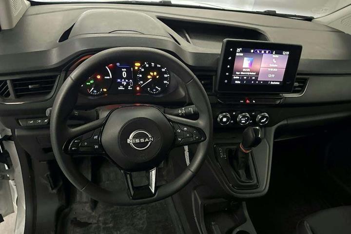 Hvid Nissan Townstar fra 2023