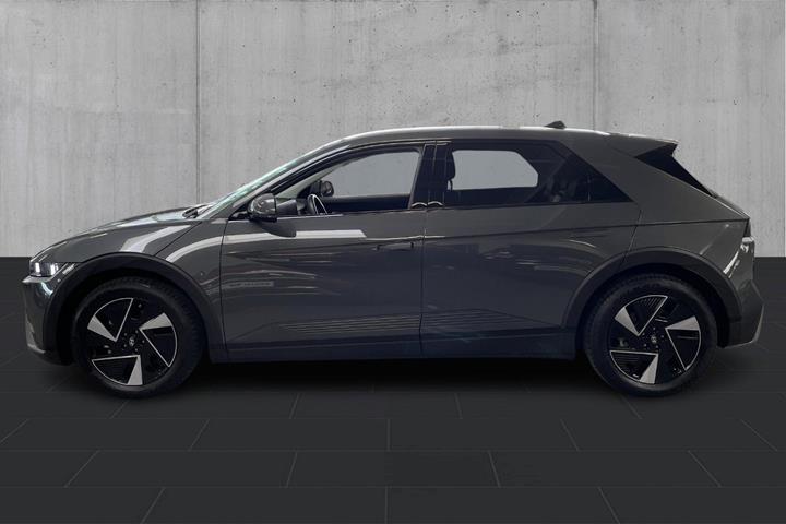 Grå Hyundai Ioniq 5 fra 2025
