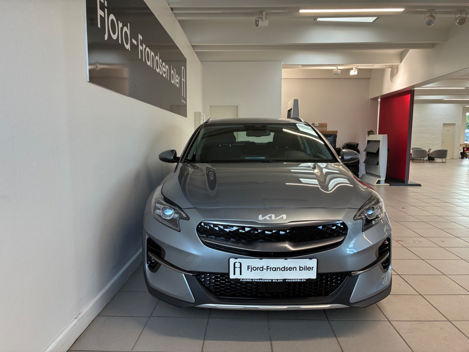 Sølv Kia XCeed fra 2022