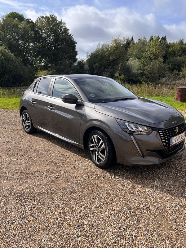 Peugeot 208 PureTech 75 5D