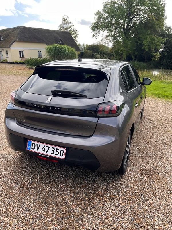 undefined Peugeot 208 fra 2023