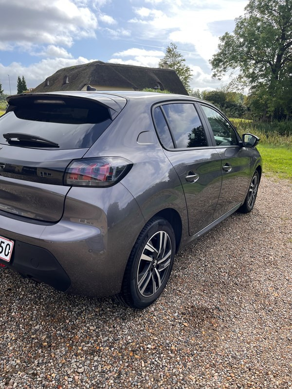 undefined Peugeot 208 fra 2023