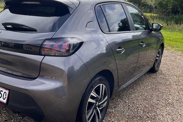 undefined Peugeot 208 fra 2023