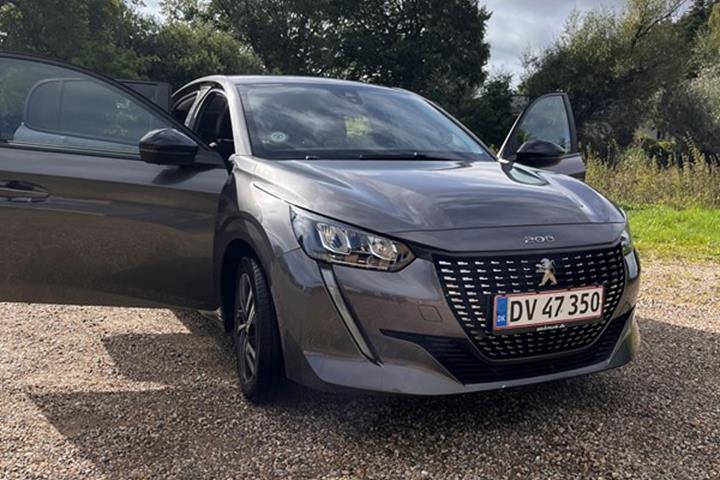 undefined Peugeot 208 fra 2023
