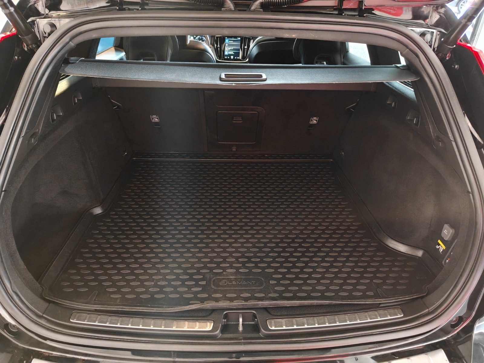 Sort Volvo V60 fra 2018