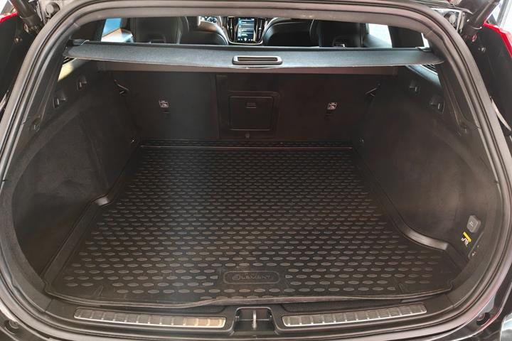 Sort Volvo V60 fra 2018