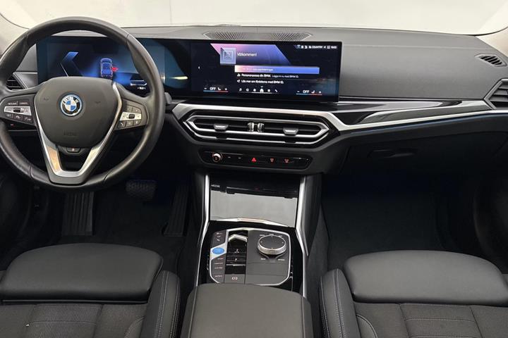 Sort BMW i4 fra 2024