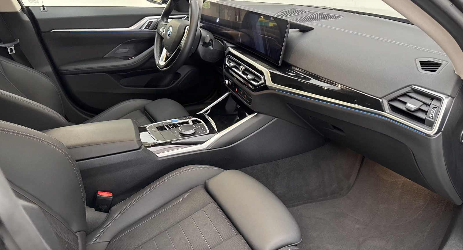 Sort BMW i4 fra 2024