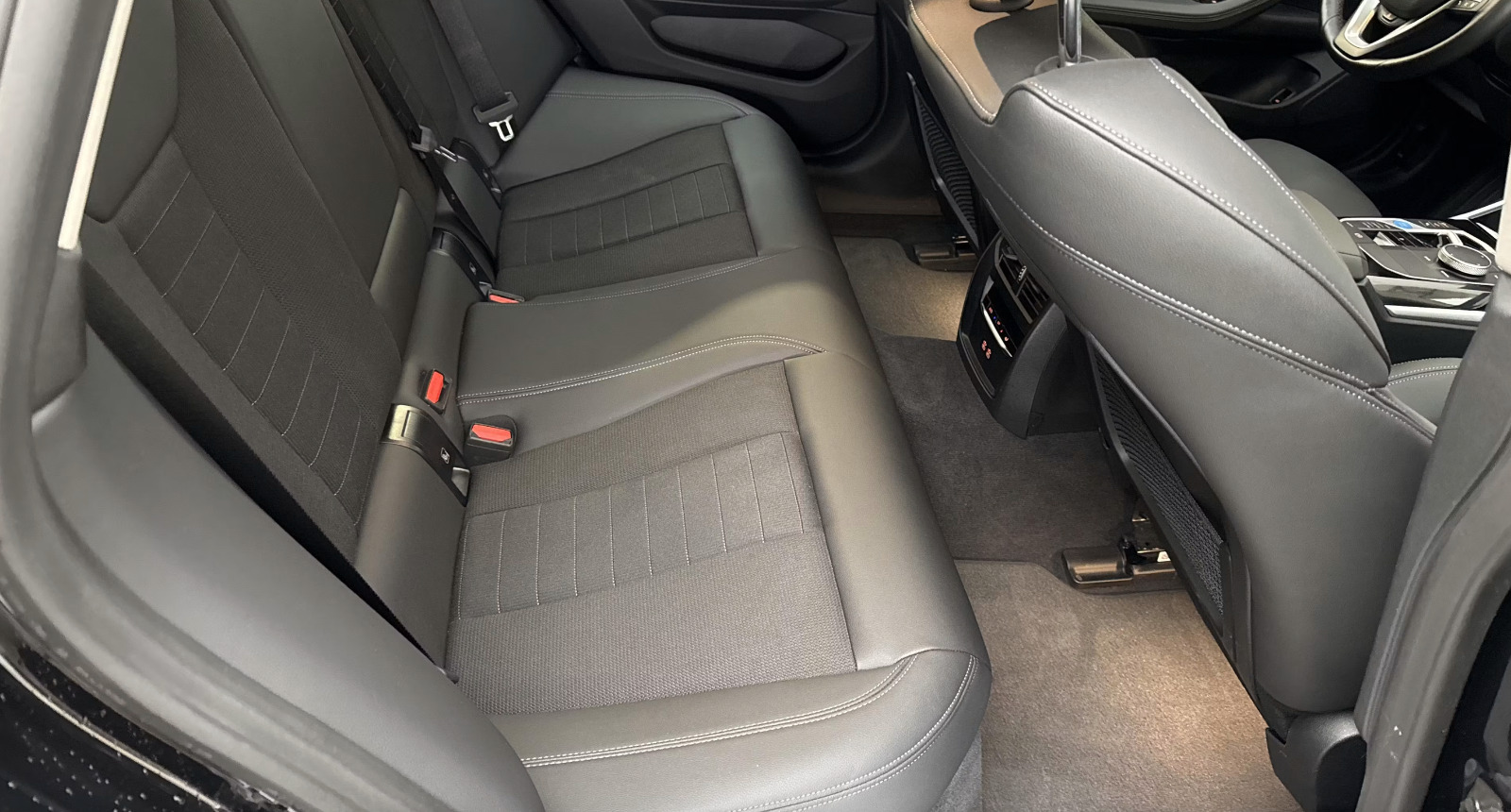 Sort BMW i4 fra 2024