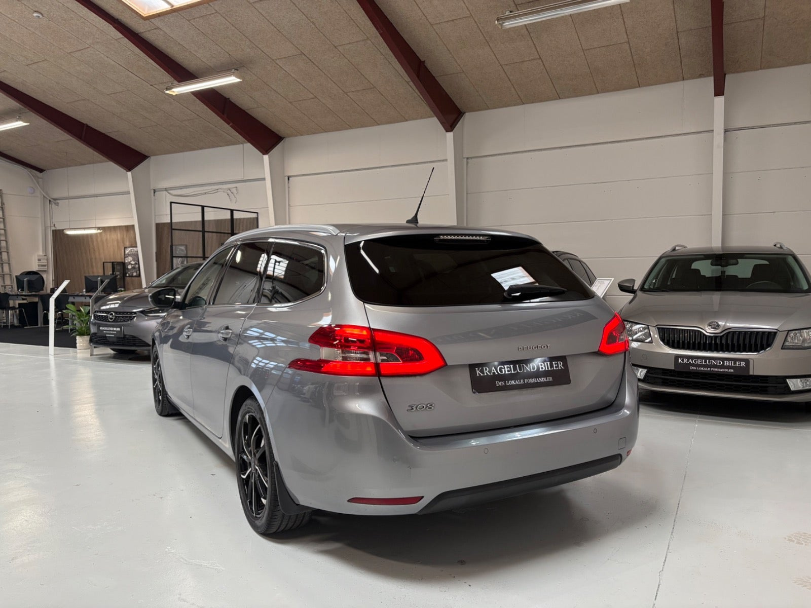 undefined Peugeot 308 fra 2016