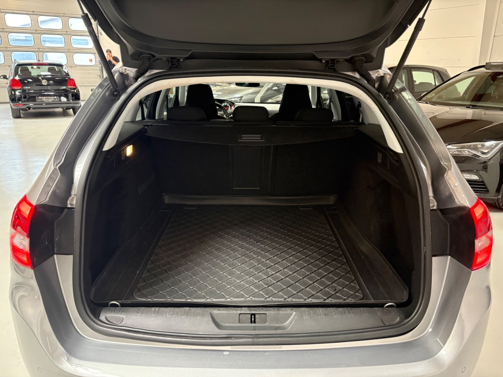 undefined Peugeot 308 fra 2016