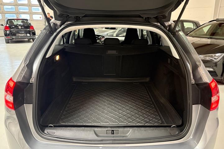 undefined Peugeot 308 fra 2016
