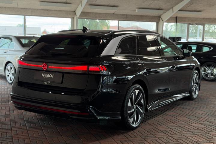 Sort VW ID.7 fra 2025