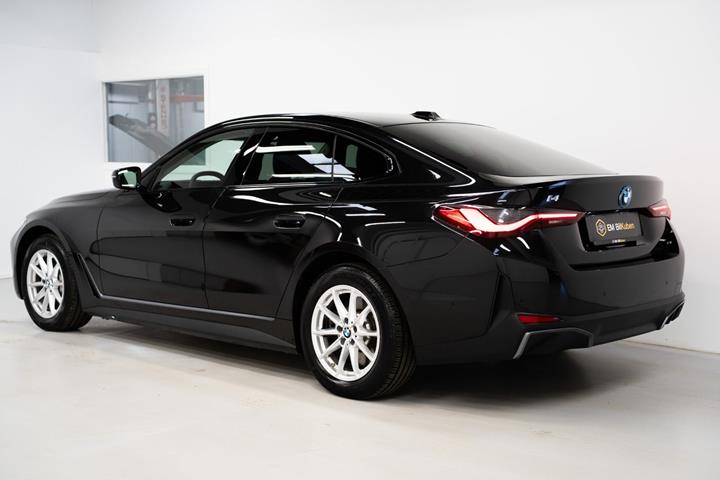 undefined BMW i4 fra 2025