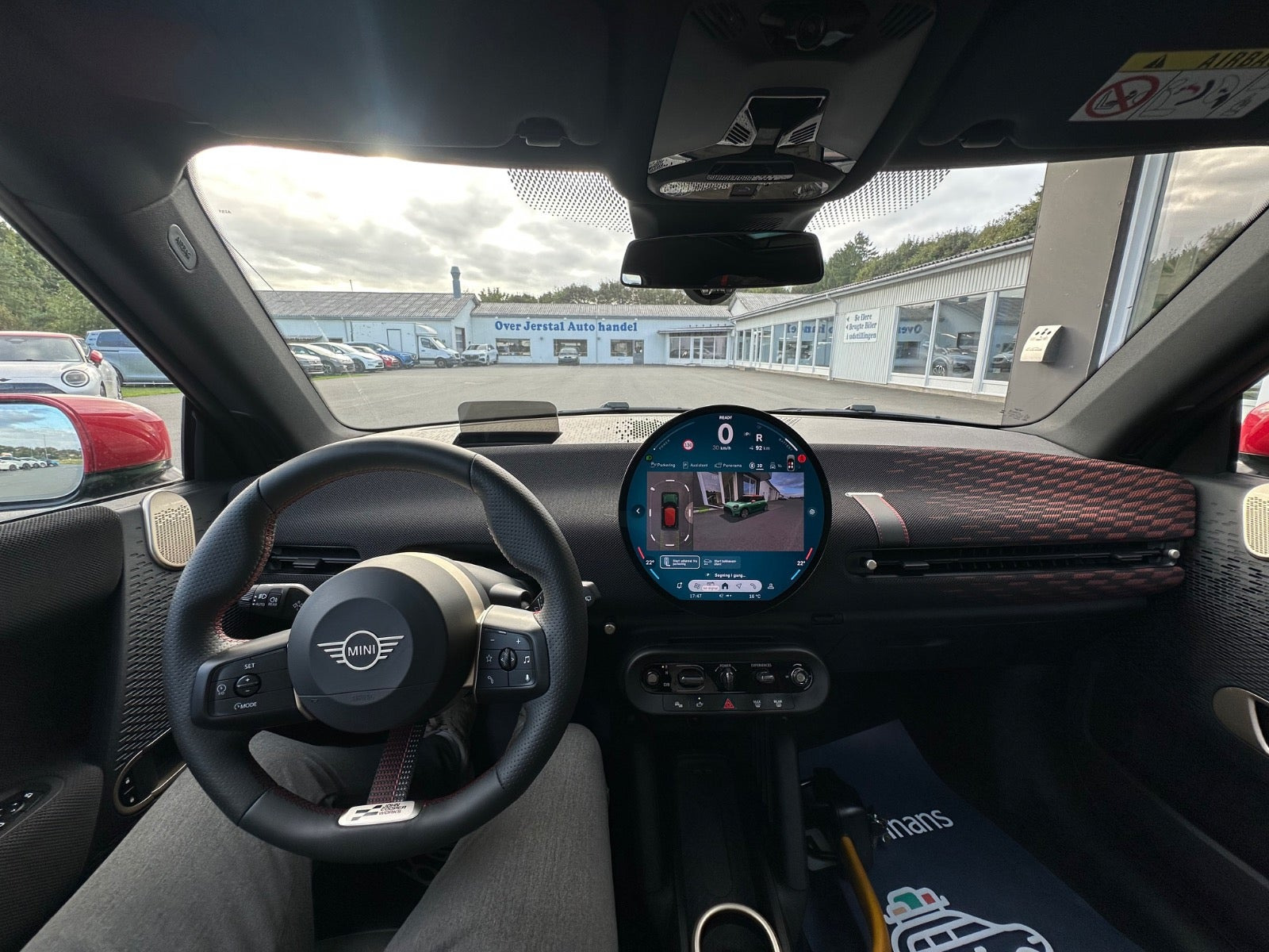 Grøn Mini Cooper E fra 2025