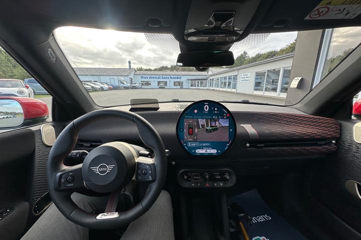 Grøn Mini Cooper E fra 2025