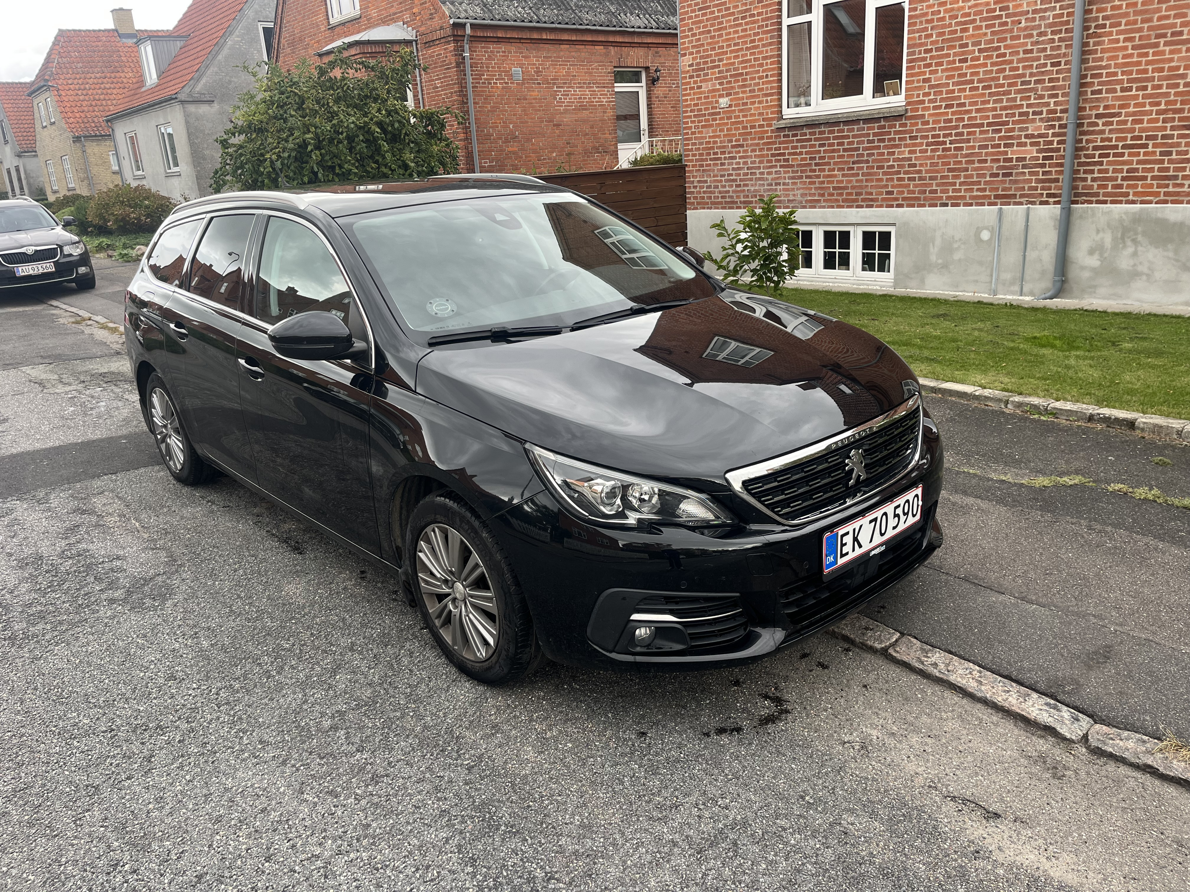 Sort Peugeot 308 fra 2018