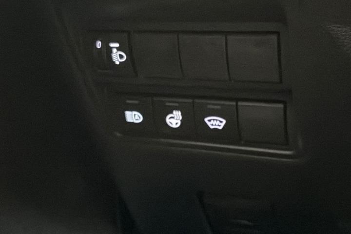 Rød Toyota Yaris Cross fra 2024