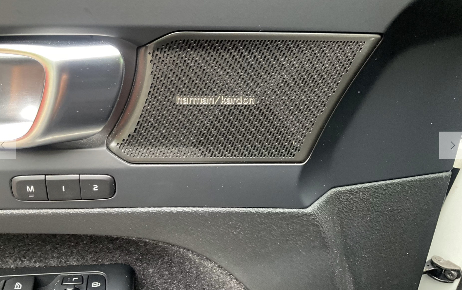 Hvid Volvo XC40 fra 2024