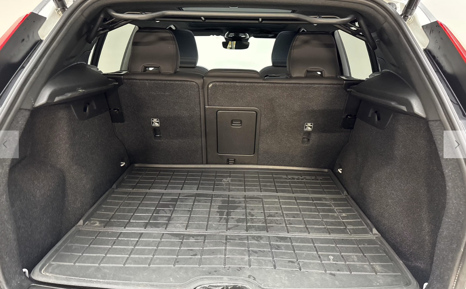Hvid Volvo XC40 fra 2024