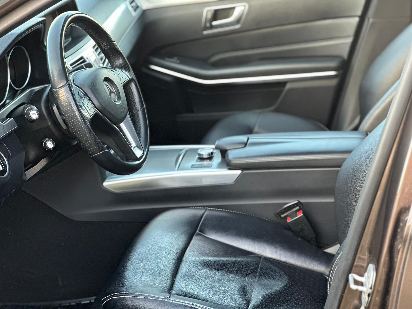 Brun Mercedes E220 fra 2014