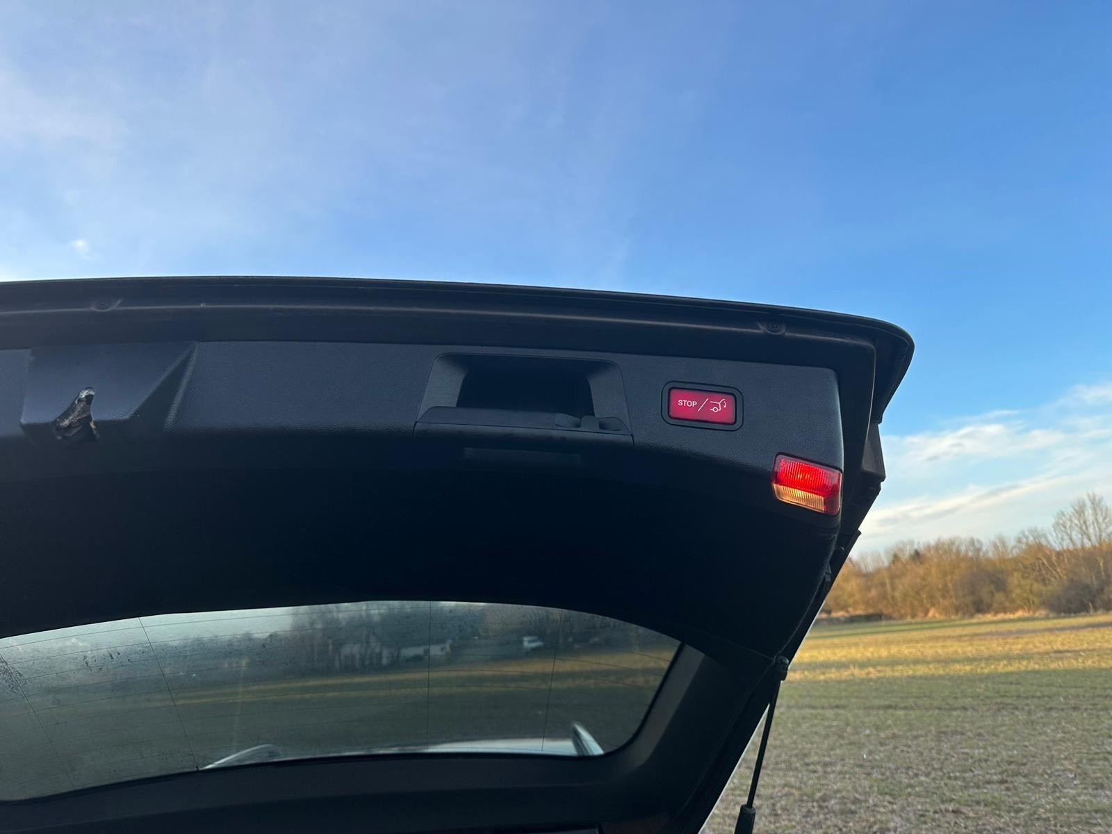 Brun Mercedes E220 fra 2014