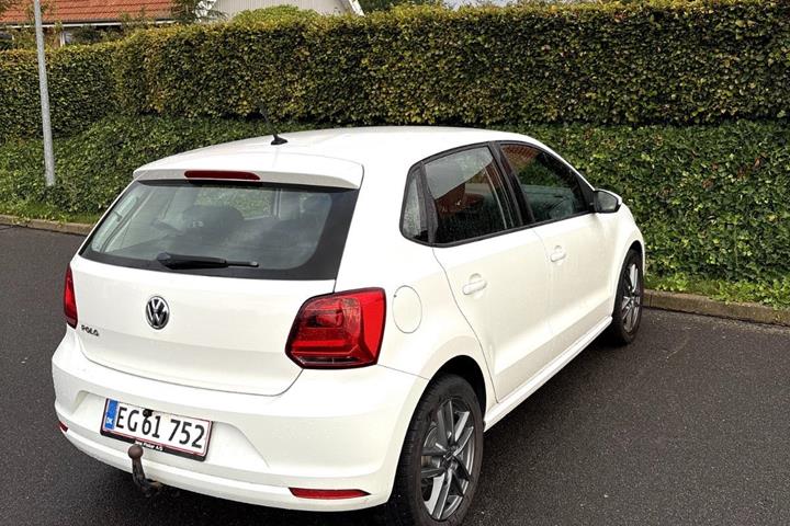 Hvid VW Polo fra 2015