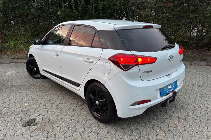 undefined Hyundai i20 fra 2015