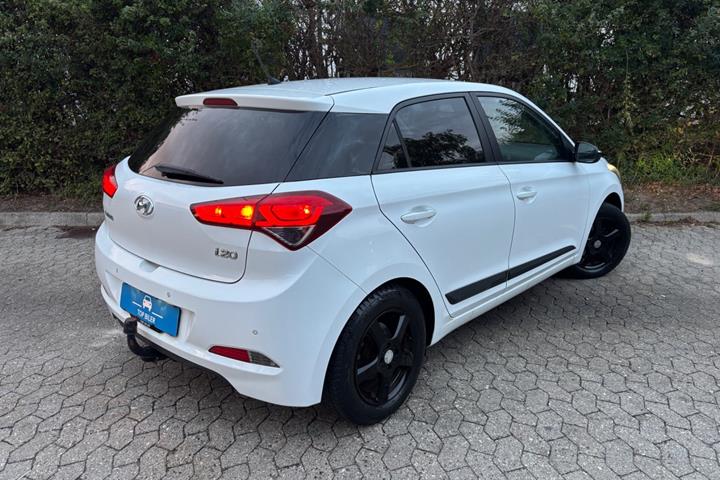 undefined Hyundai i20 fra 2015