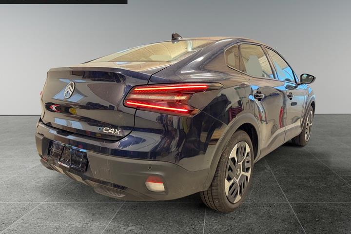 Blå Citroën ë-C4 X fra 2025