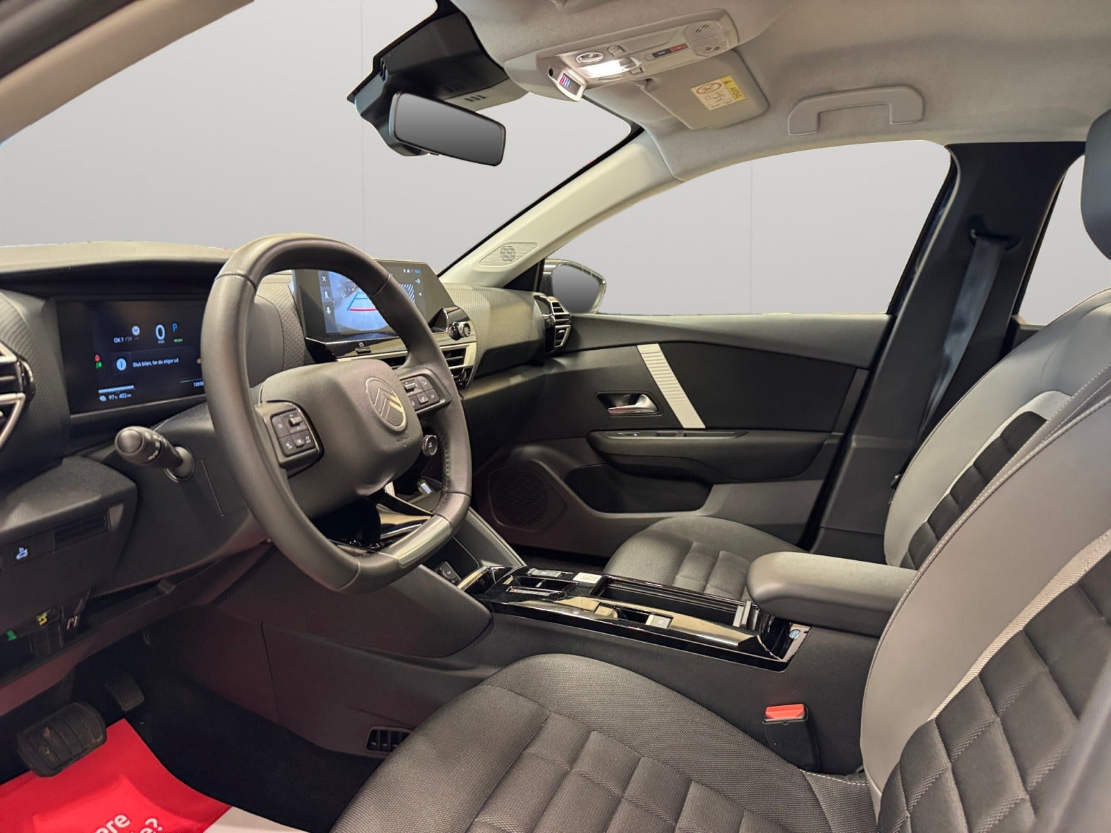 Blå Citroën ë-C4 X fra 2025