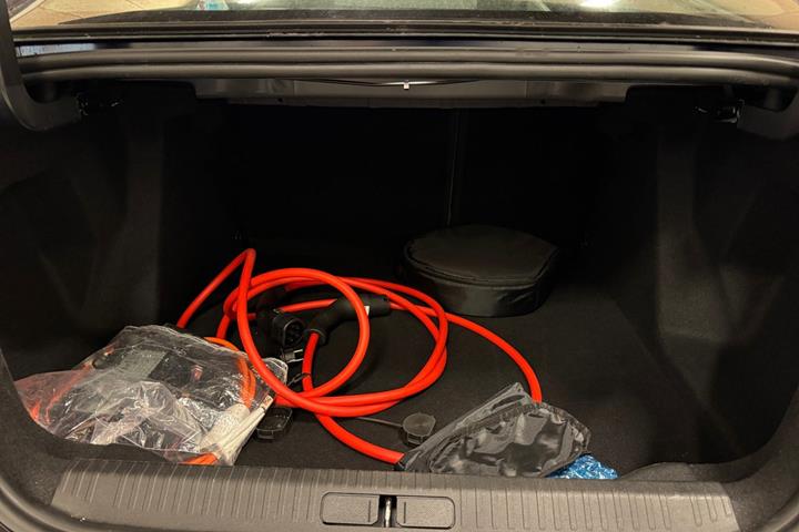Blå Citroën ë-C4 X fra 2025