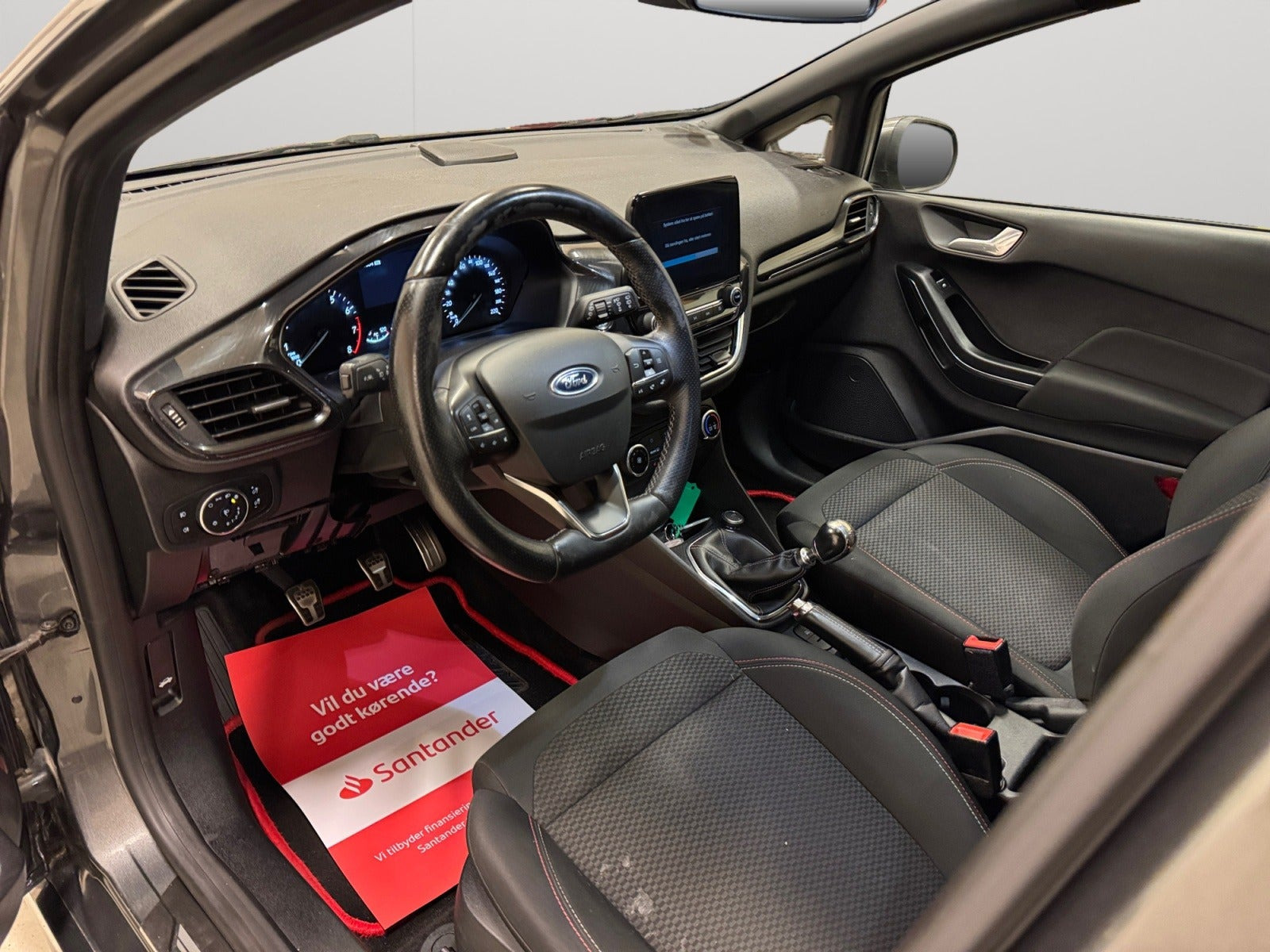 Grå Ford Fiesta fra 2018