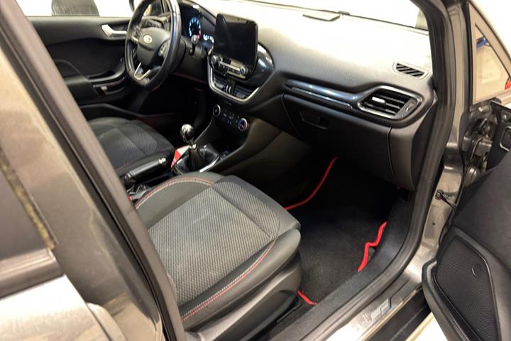 Grå Ford Fiesta fra 2018
