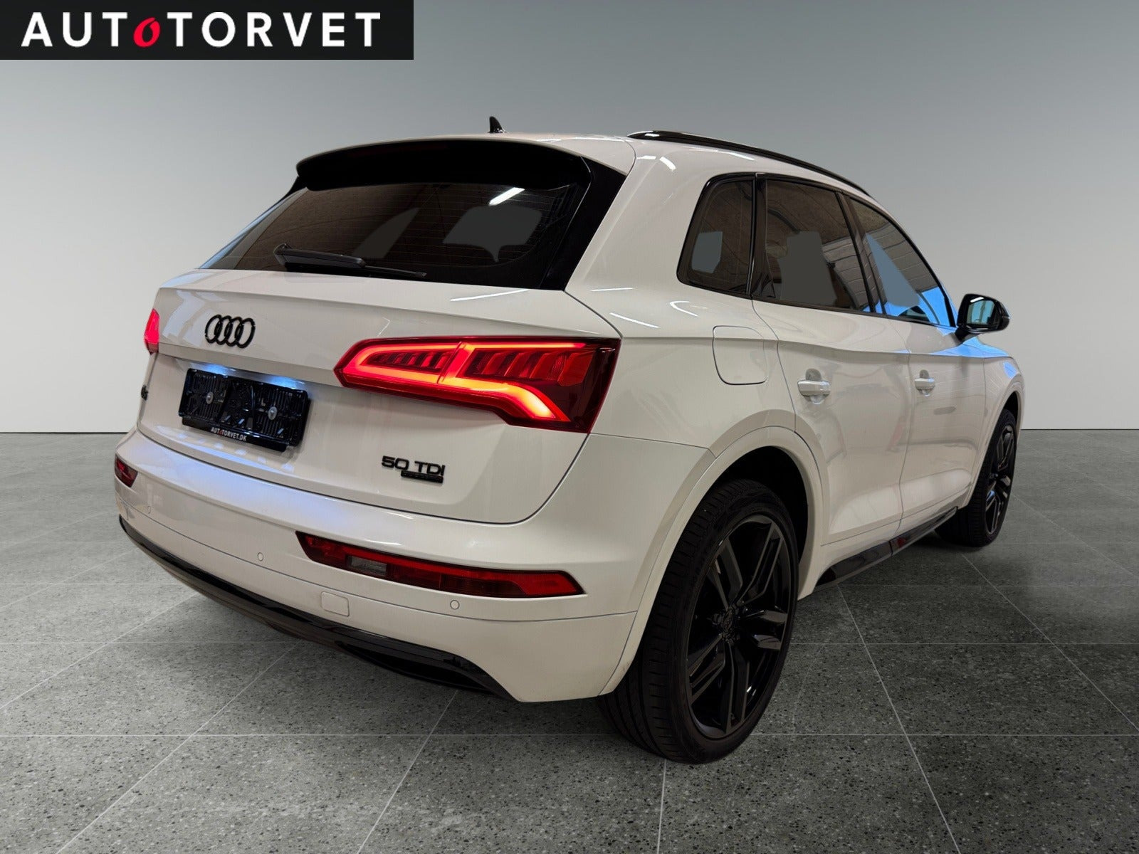 Hvid Audi Q5 fra 2019
