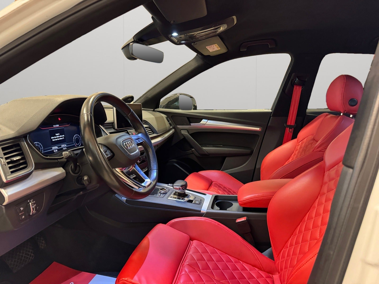 Hvid Audi Q5 fra 2019