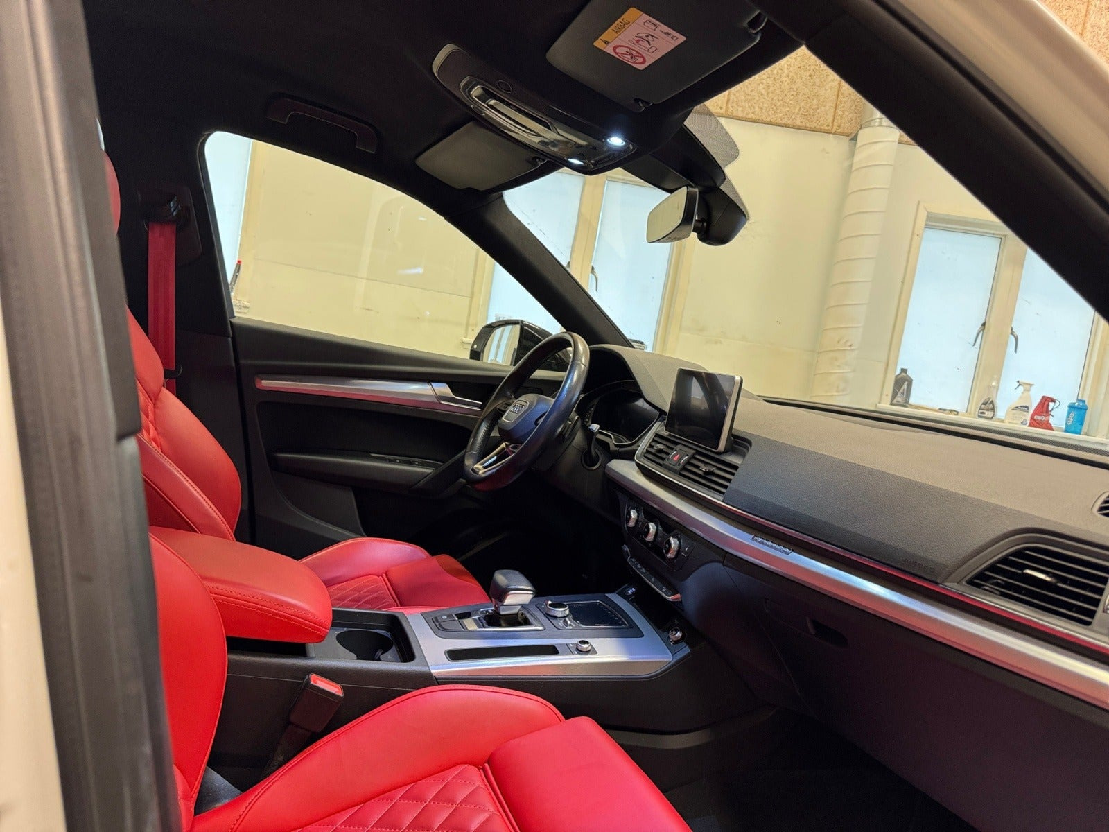 Hvid Audi Q5 fra 2019