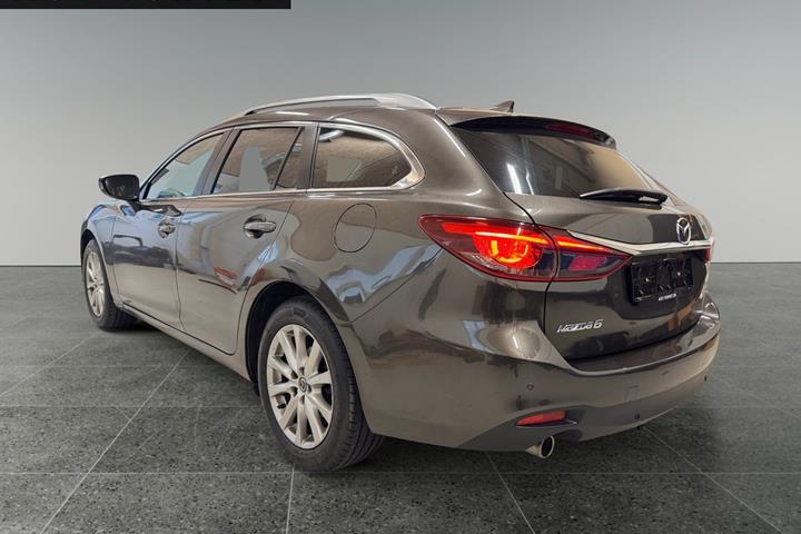 Brun Mazda 6 fra 2016