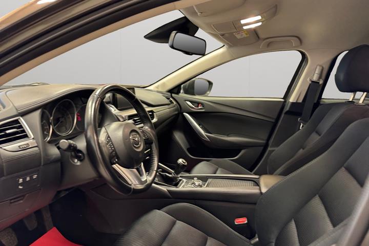 Brun Mazda 6 fra 2016