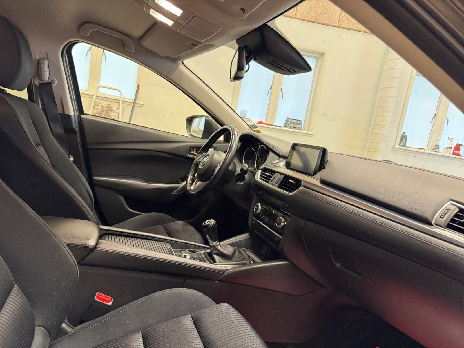 Brun Mazda 6 fra 2016