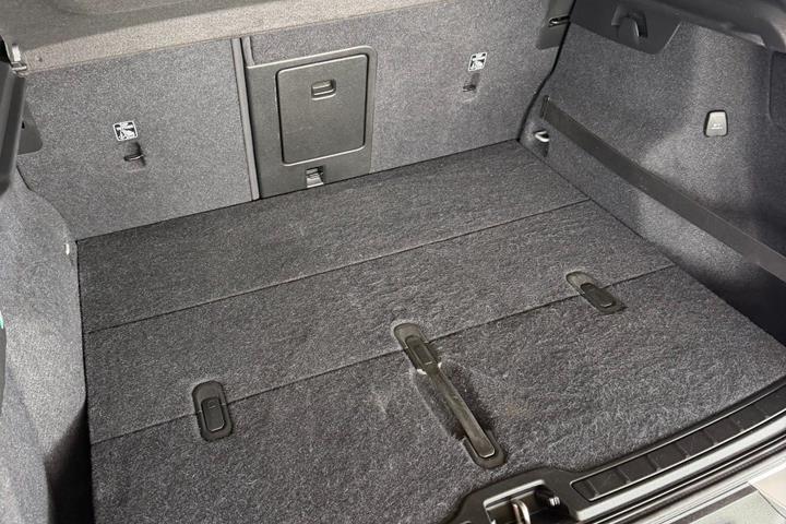 Sølv Volvo XC40 fra 2018