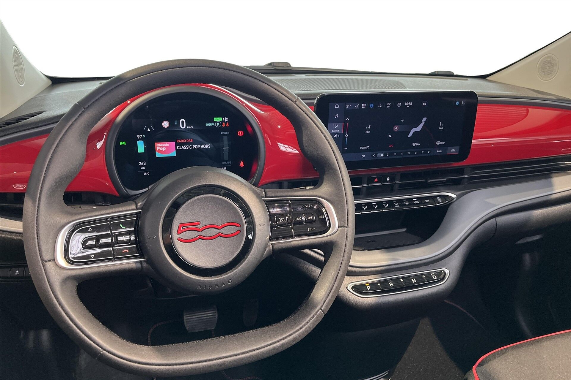 Rød Fiat 500e fra 2023