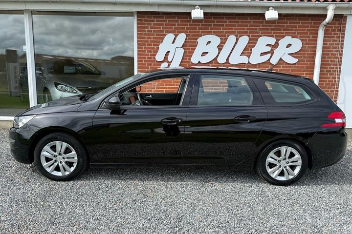 Sort Peugeot 308 fra 2014