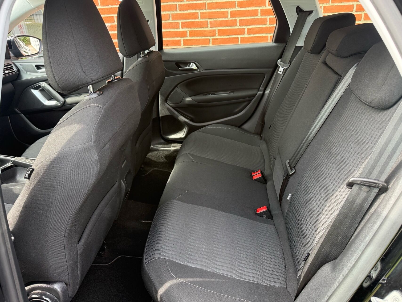 Sort Peugeot 308 fra 2014