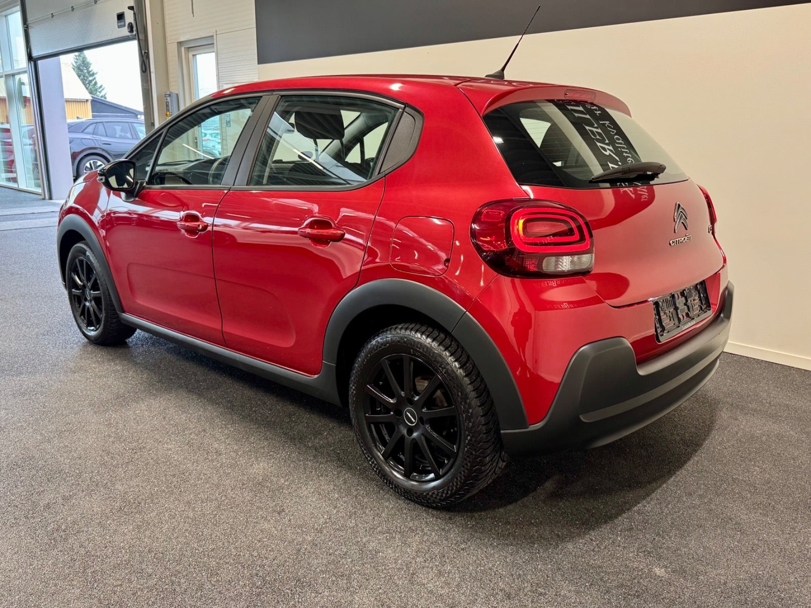 Rød Citroën C3 fra 2021