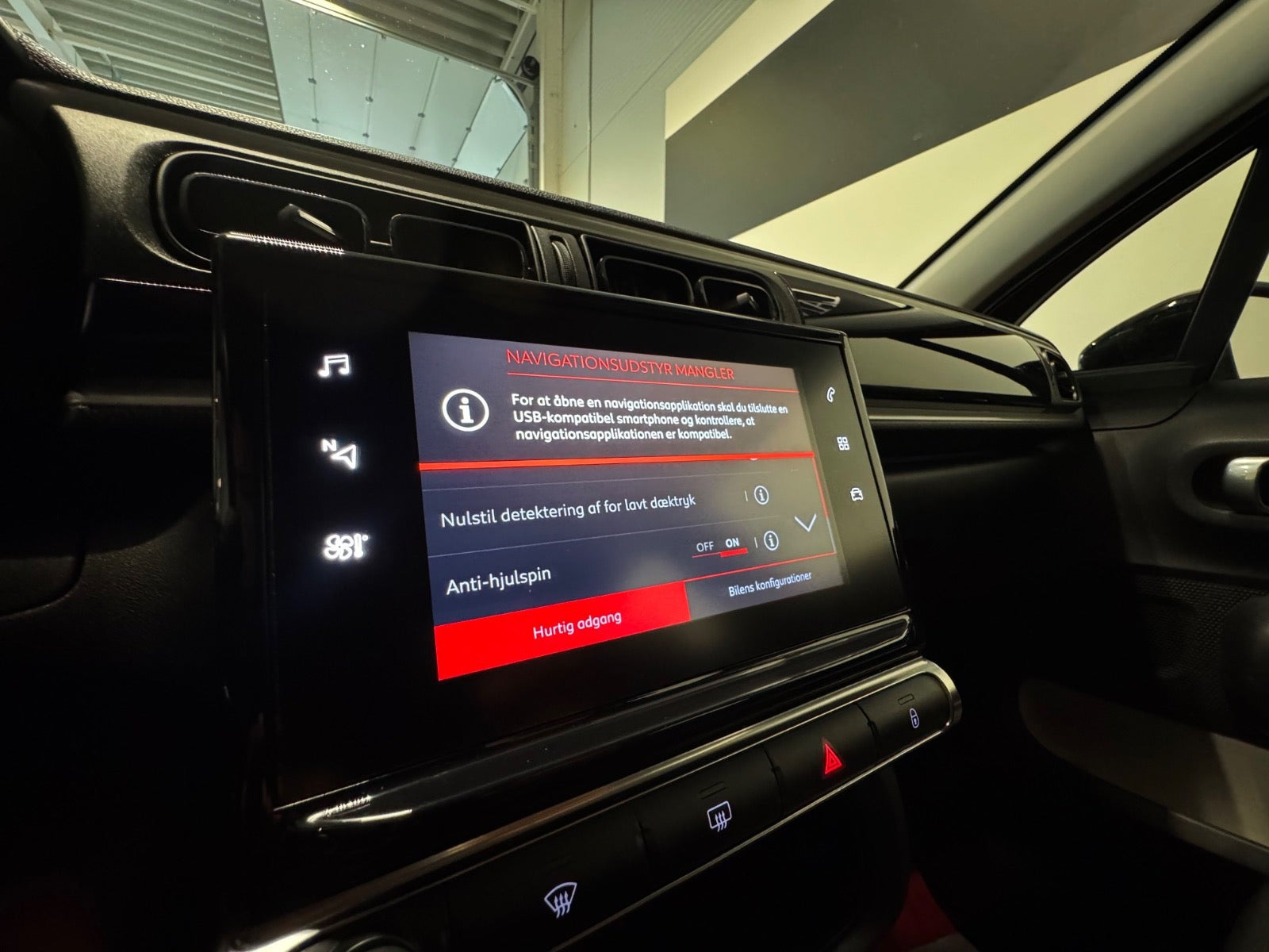 Rød Citroën C3 fra 2021